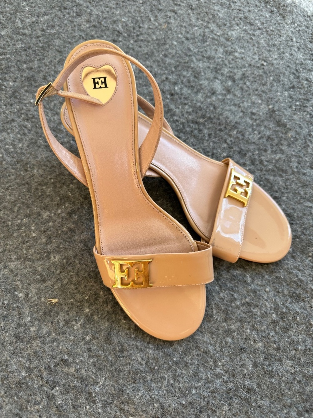 Escada beige sandal Size 39